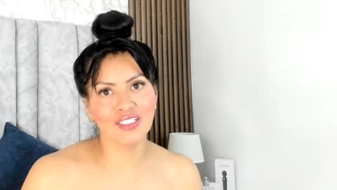 Naomy Smith online show from January 18, 2025, 10:39 pm