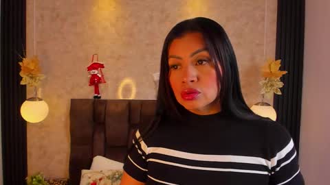 Naomy Smith online show from December 4, 2025, 11:08 am