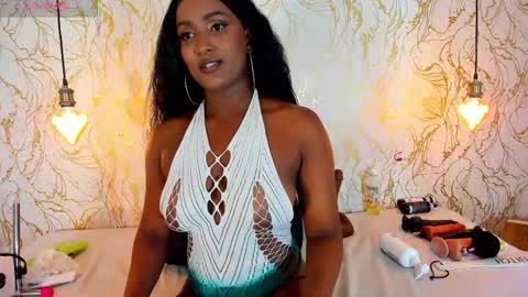 Snapshot of naomyy_cooper chatting on December 1, 2025, 8:36 pm Naomy online show from December 1, 2025, 8:36 pm