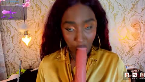 Snapshot of naomyy_cooper chatting on February 2, 2026, 9:24 pm Naomy online show from February 2, 2026, 9:24 pm