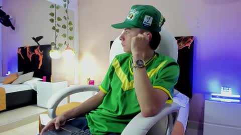 Nascary Fox online show from October 21, 2025, 8:31 pm