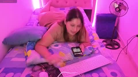 Nasly batista  online show from October 24, 2025, 6:10 am