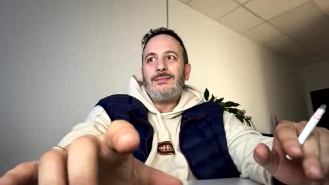 nassobout online show from April 18, 2026, 10:08 am