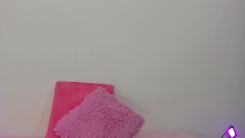 Tanisha online show from November 19, 2025, 3:50 am