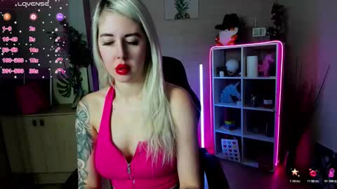 Snapshot of nastasya_cute chatting on March 9, 2026, 1:42 am Nastya online show from March 9, 2026, 1:42 am