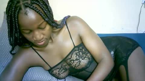 Marie online show from October 14, 2025, 7:58 pm
