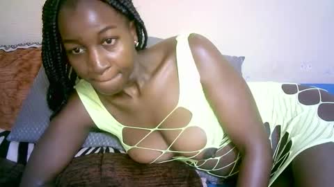 Marie online show from October 30, 2025, 6:48 am