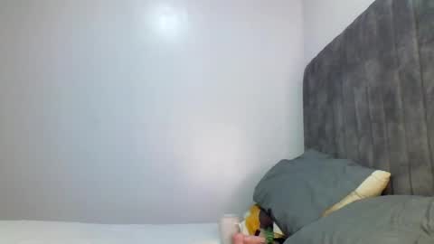 nastydiva1 online show from May 5, 2026, 6:16 pm