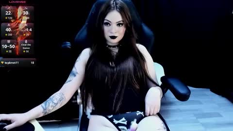 nastykatty_ online show from January 7, 2026, 5:59 pm