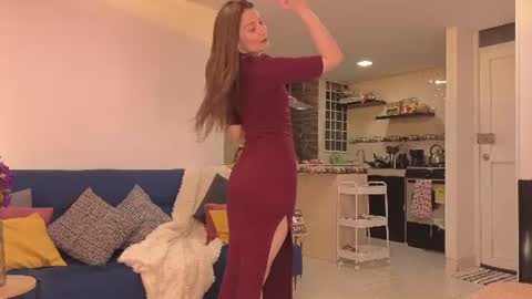 NataKinski online show from July 28, 2026, 8:23 pm
