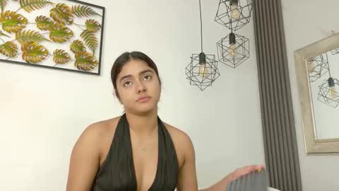 Naty  online show from December 3, 2025, 12:03 pm