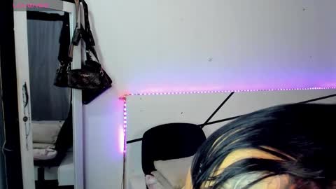 Natalia  online show from September 19, 2025, 9:43 am