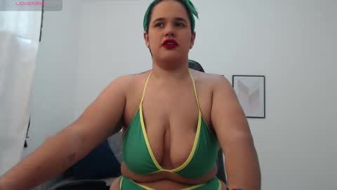 Nathalia online show from September 26, 2025, 6:12 pm