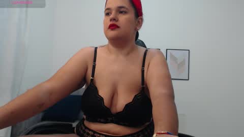 Nathalia online show from October 8, 2025, 10:46 am