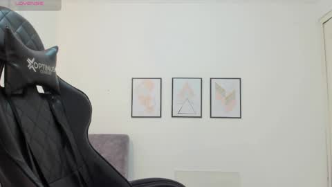 Nathalia online show from April 7, 2026, 5:57 pm