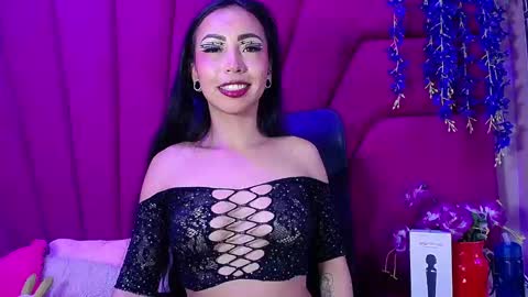 Snapshot of natalia_pinkk chatting on December 1, 2025, 8:58 pm natalia pinkk online show from December 1, 2025, 8:58 pm