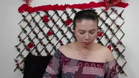 Natalia Walker online show from June 1, 2026, 5:03 pm