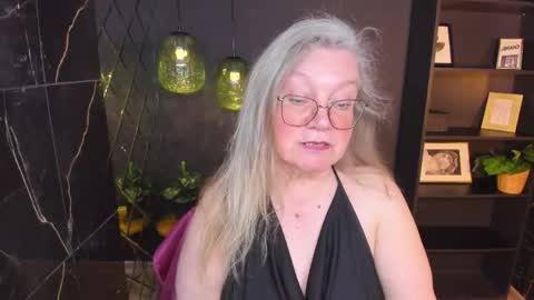 NataliCloud online show from May 22, 2026, 2:55 pm