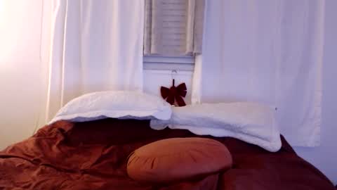 Natalie Six online show from January 8, 2026, 6:59 am