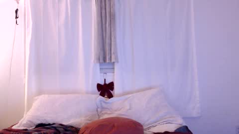 Natalie Six online show from January 9, 2026, 7:00 am