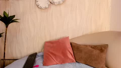 Naty  online show from July 6, 2026, 11:29 am