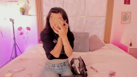       online show from May 28, 2026, 9:45 pm