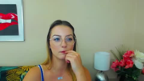 Snapshot of natalie_live chatting on February 7, 2025, 1:22 pm NatalieSexy online show from February 7, 2025, 1:22 pm