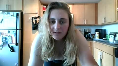 Snapshot of natalielynn4216 chatting on June 30, 2026, 7:48 pm natalielynn4216 online show from June 30, 2026, 7:48 pm