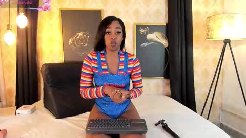 NATALIE online show from February 3, 2026, 12:32 pm