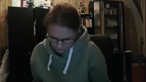 natalime online show from November 5, 2025, 1:55 pm