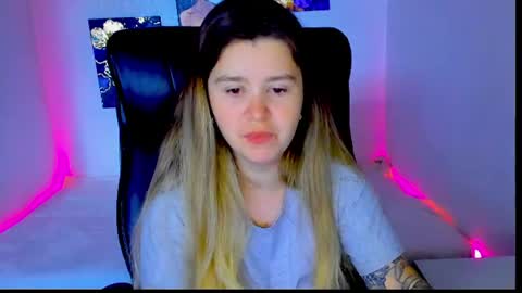 Snapshot of natalisecret chatting on June 17, 2026, 8:28 am natalisecret online show from June 17, 2026, 8:28 am