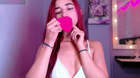 Snapshot of natalliapradas chatting on November 15, 2025, 3:52 pm natalliapradas online show from November 15, 2025, 3:52 pm