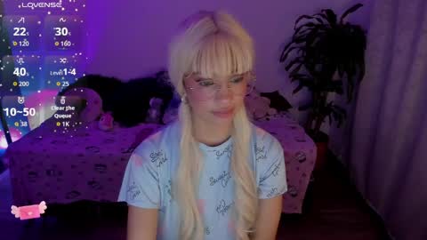 MissNatis online show from April 8, 2026, 2:22 am