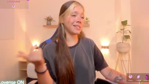 Nataly online show from May 24, 2026, 1:54 am