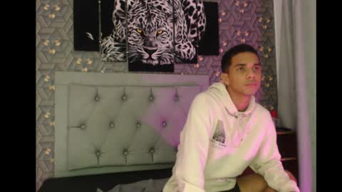 Natan online show from October 12, 2025, 5:06 am