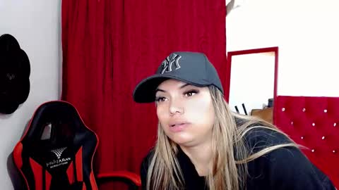 Snapshot of natasha__magics chatting on November 27, 2025, 12:02 am natasha__magics online show from November 27, 2025, 12:02 am