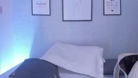  Natasha  online show from February 11, 2026, 12:21 pm