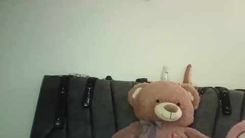 natalia online show from November 4, 2025, 3:55 pm