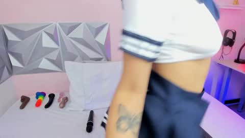 Natasha  online show from November 1, 2025, 1:57 pm