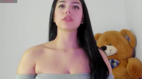 Snapshot of natasha_su chatting on December 1, 2024, 9:59 pm Natalia online show from December 1, 2024, 9:59 pm