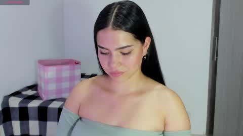 Snapshot of natasha_su chatting on January 18, 2025, 3:09 am Natalia online show from January 18, 2025, 3:09 am