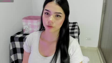 Snapshot of natasha_su chatting on February 2, 2025, 1:02 am Natalia online show from February 2, 2025, 1:02 am
