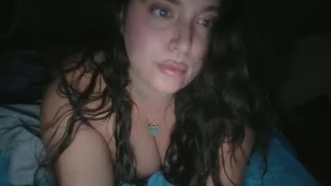 Natasha online show from October 8, 2025, 4:43 am