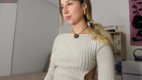 Natasha Independent model online show from October 17, 2025, 2:26 am