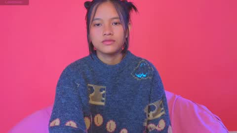 Natcha C online show from December 12, 2024, 1:43 am