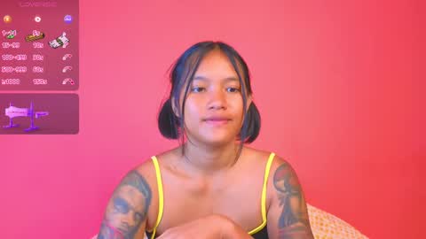 Natcha C online show from February 13, 2025, 5:33 pm