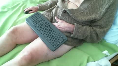 Snapshot of nate1x chatting on January 22, 2025, 7:24 pm nate1x online show from January 22, 2025, 7:24 pm