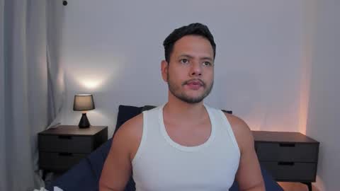 Snapshot of nate_ocean chatting on February 17, 2026, 1:24 am Nate Ocean online show from February 17, 2026, 1:24 am