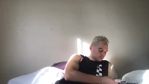 Snapshot of natetheexplorer chatting on November 9, 2025, 10:08 pm natetheexplorer online show from November 9, 2025, 10:08 pm