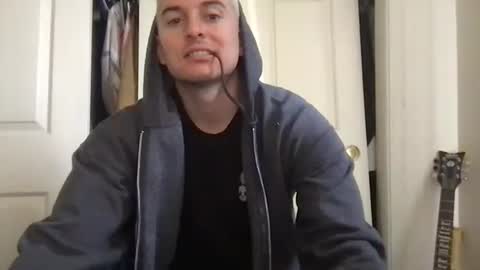 Snapshot of natetheexplorer chatting on November 12, 2025, 11:03 pm natetheexplorer online show from November 12, 2025, 11:03 pm